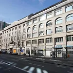 P182 Hidden Hostel